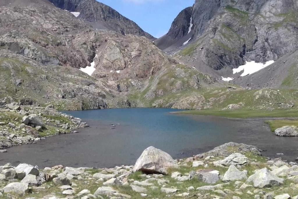 El Refugio De Tena - Tucasaenlospirineos Escarrilla Luaran gambar