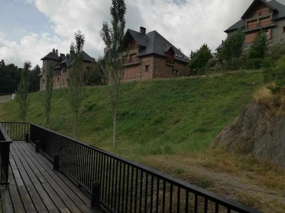 El Refugio De Tena - Tucasaenlospirineos Escarrilla Luaran gambar